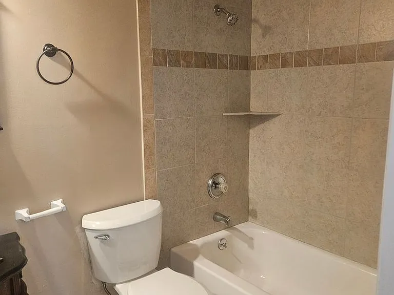 1225 Armsdale Ave — Photo 24