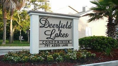Deerfield Lakes