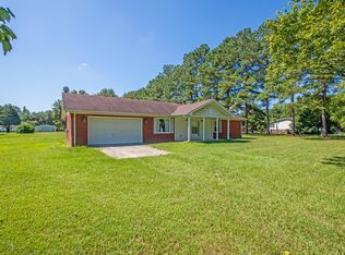 834 Van Dyke Rd, Cottageville, SC 29435