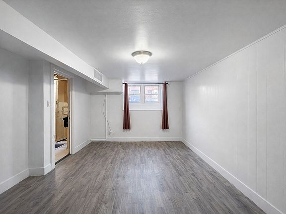 2nd image of 2119 29th St #1