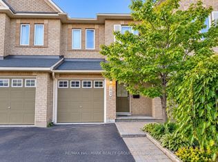 702 Whaley Rdg, Ottawa, ON K4A0P9