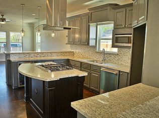 910 Kern St, Houston, TX 77009