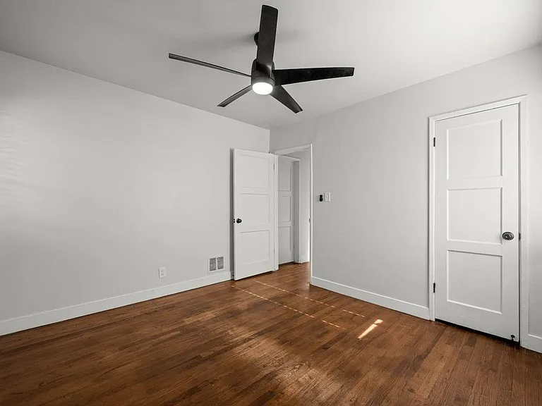 4320 Santa Rosalia Dr #AA — Photo 16