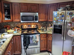 9431 Fontainebleau Blvd APT 106, Miami, FL 33172