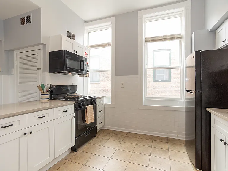 1044 W Belmont Ave #2 — Photo 12