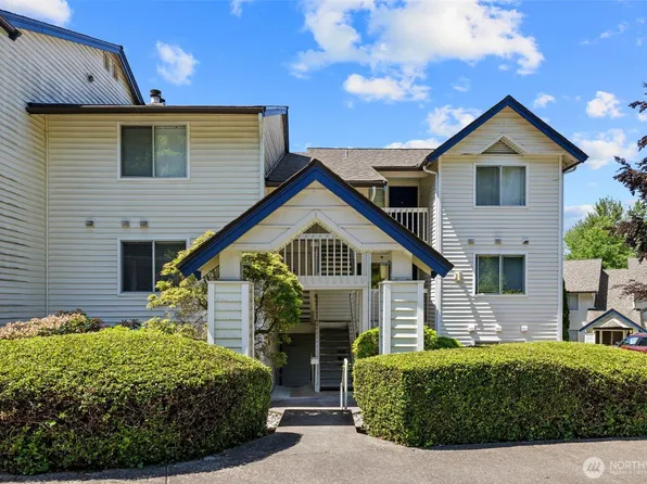 1900 NE 48th Street #E205, Renton, WA 98056