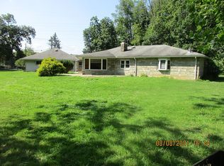 100 Wheatfield Rd, Sinking Spring, PA 19608