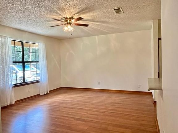 4th image of 5385 Camille Gardens Cir