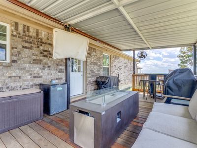 104 Sarah Ct, Collinsville, TX, 76233
