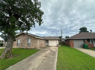 2405 Williamsburg Dr, La Place, LA 70068