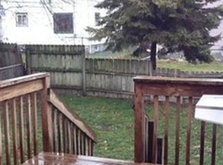 1704 73rd St, Kenosha, WI 53143