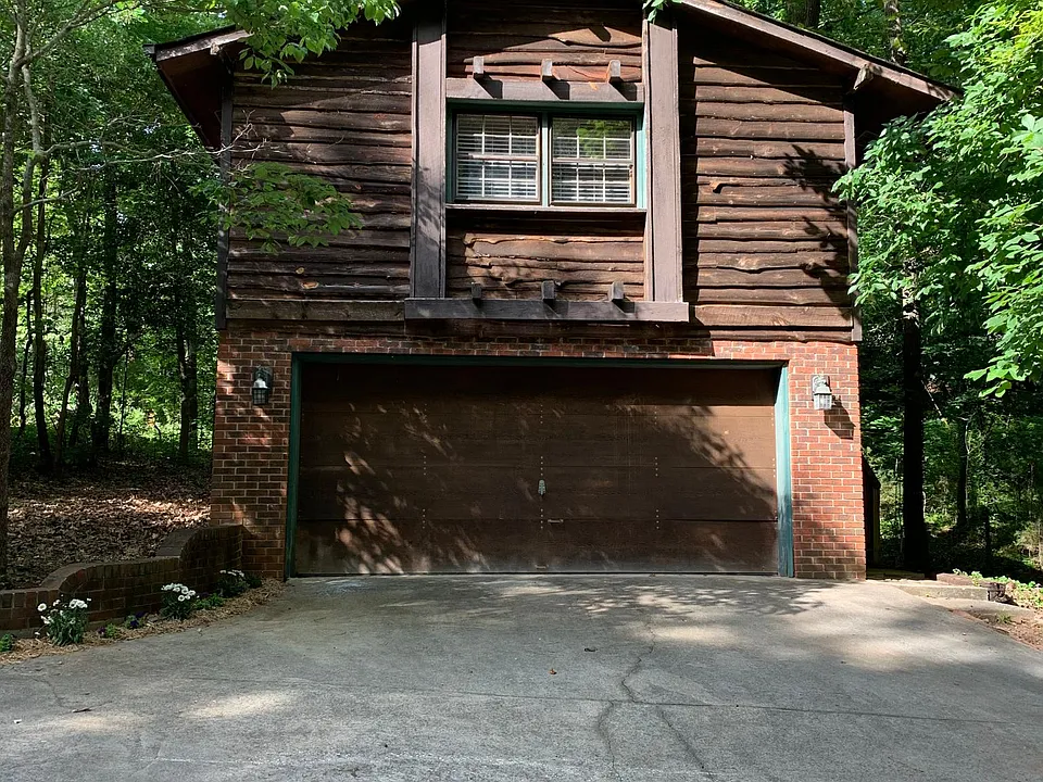 104 University Dr #A