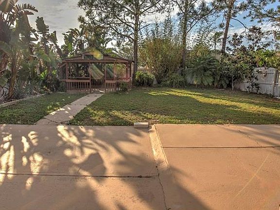 3rd image of 9232 Dubois Blvd #2