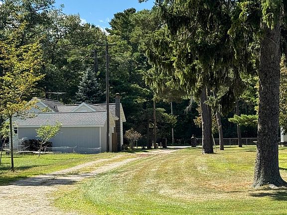4th image of 5204 County Rd N