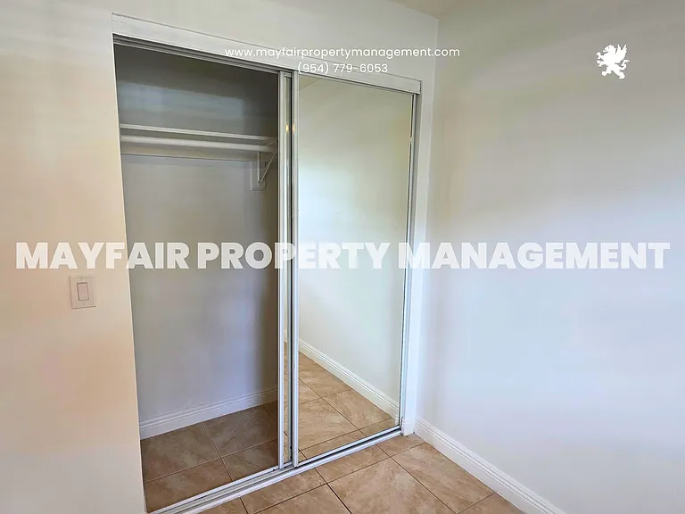5621 SW 36th Ct #105 — Photo 9