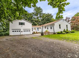 3 Hillcrest St, Hallowell, ME 04347