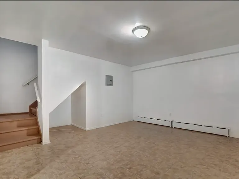 114 N 7th St #1L — Photo 2