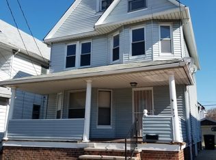 933 Nathaniel Rd, Cleveland, OH 44110