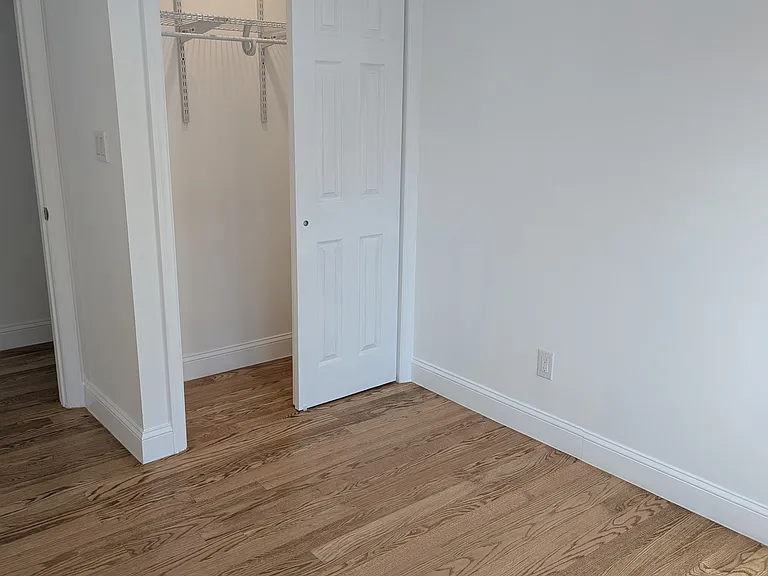 62 Forest Row — Photo 12