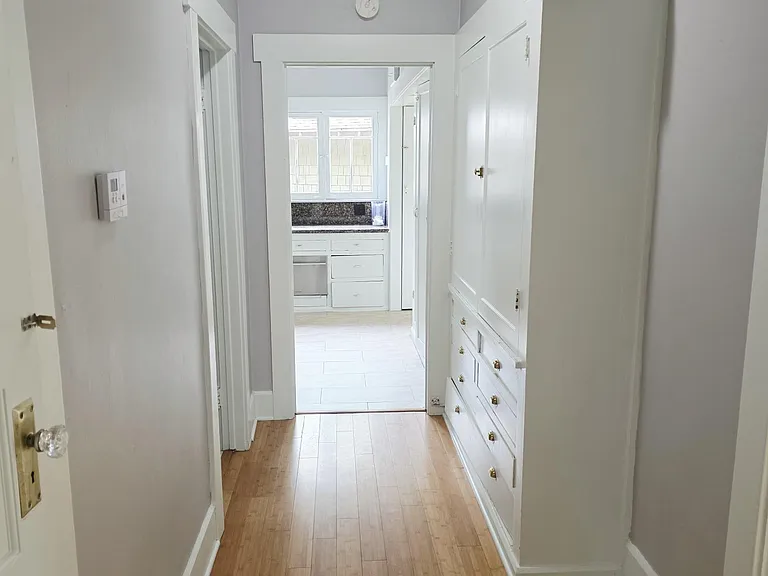2121 Garfield Ave — Photo 10