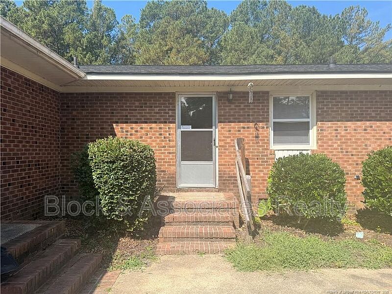 1st image of 4959-C Fieldcrest Dr