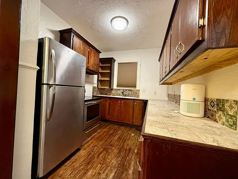 810 W Craig Pl #101 — Photo 8