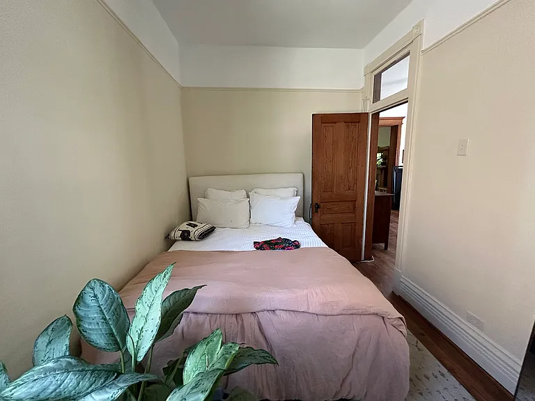 2120 N Sheffield Ave #3F — Photo 10