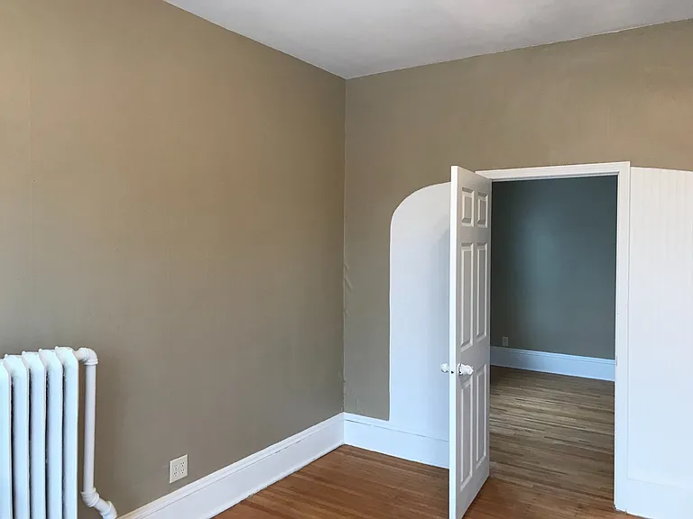 1863 Marshall Ave — Photo 4