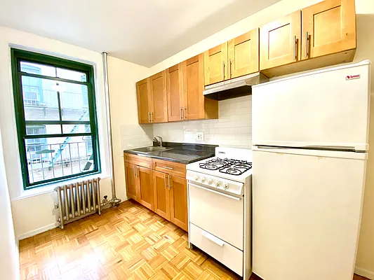 Rented by City & Suburban | media 20