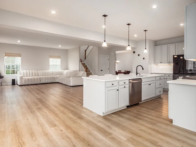 274 Wyman Lake Dr — Photo 17