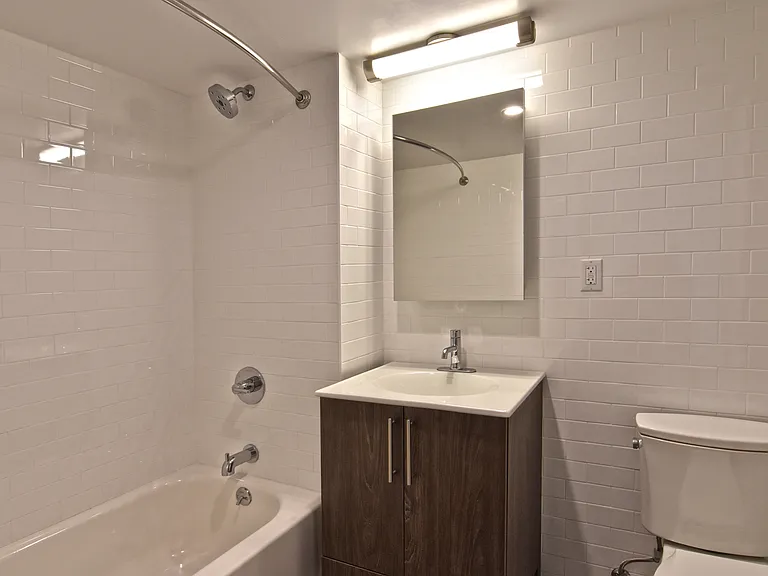 51-35 Reeder St #608 — Photo 4