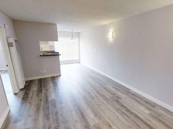 3rd image of 4325 Berryman Ave APT 32