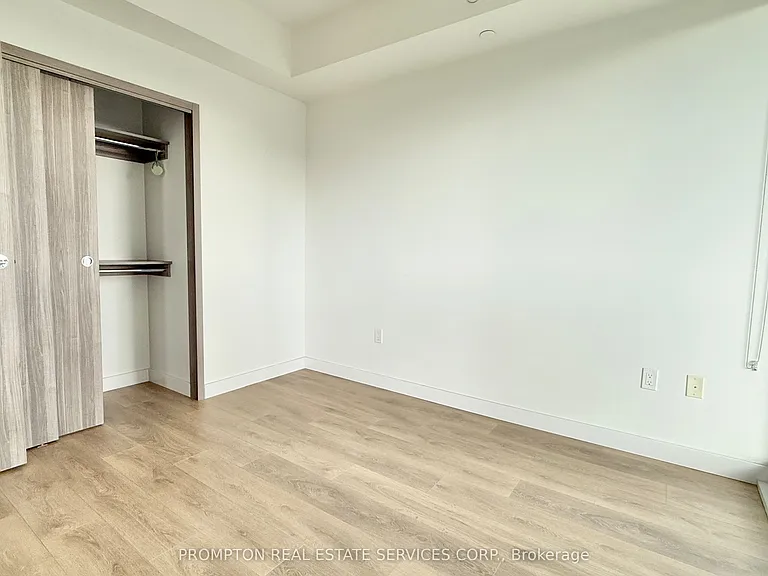 85 McMahon Dr #1507 — Photo 13