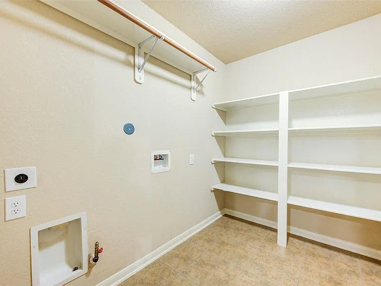 16702 Grovetrail Ln — Photo 40