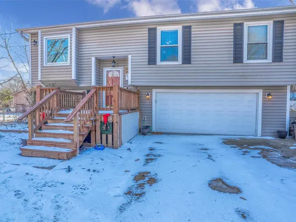 945 Wisdom Ln, Pacific, MO 63069