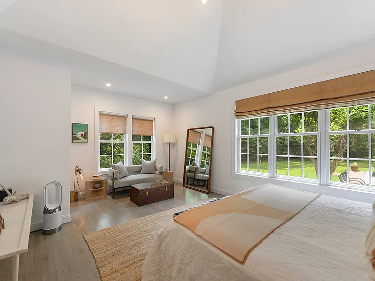 340 Wainscott Harbor Rd — Photo 17