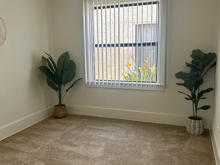 2075 Torrance Blvd #G — Photo 8