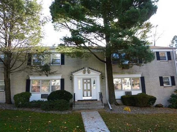 1st image of 3 Lenox Ct APT 1105