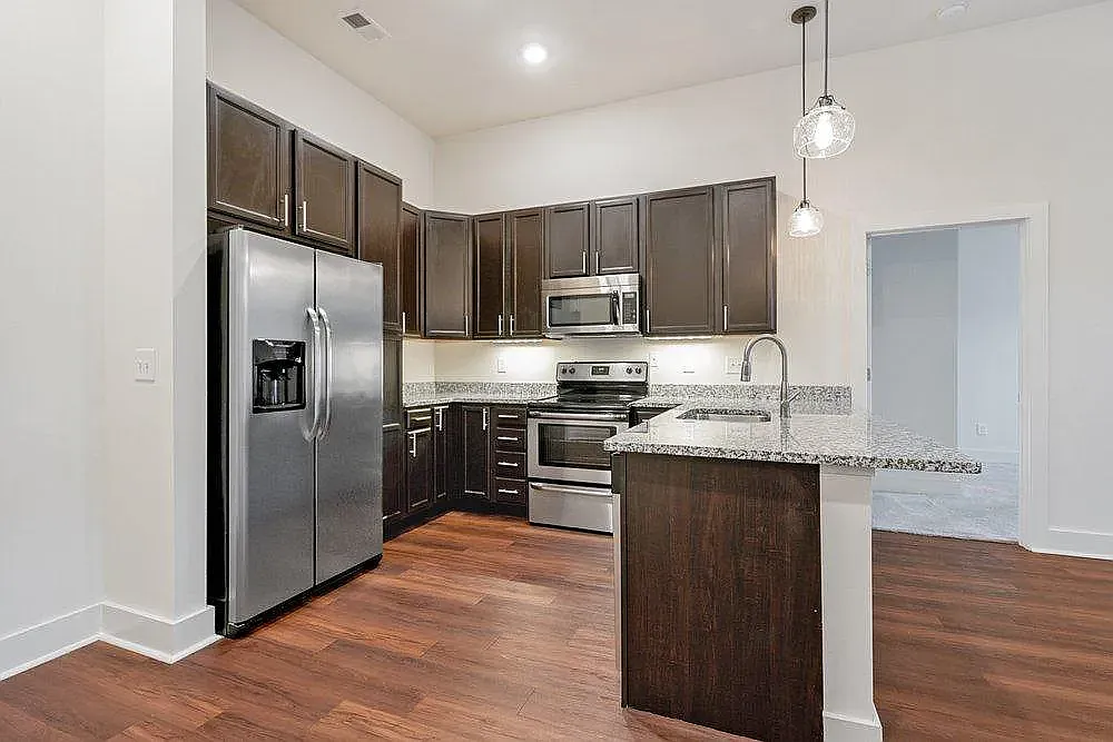 The Luxe at Indian Lake Village — Photo 2