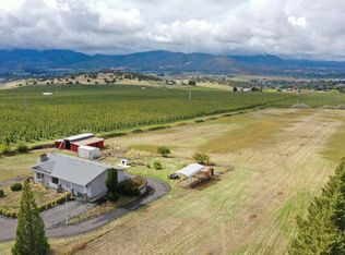 4380 Royal Crest Rd, Medford, OR 97504