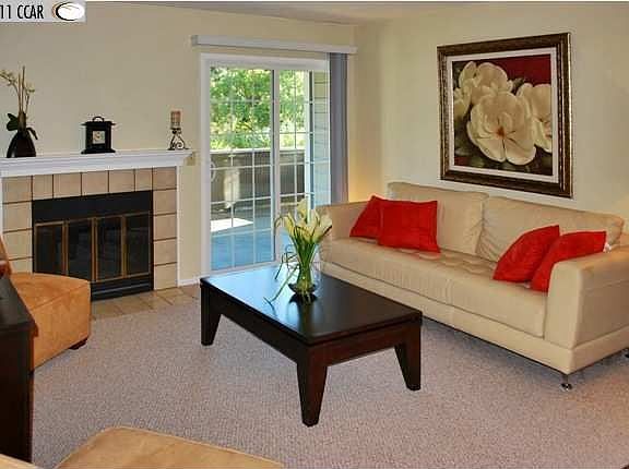 3rd image of 495 Canyon Oaks Dr APT C
