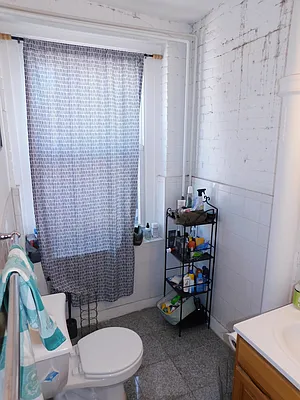 Rented by Voro, LLC | media 22