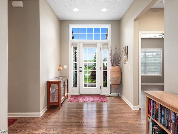 4th image of 229 Prestwick Dr