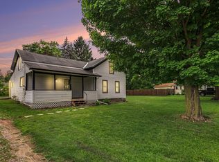 190 E Cross St, Clarksville, MI 48815