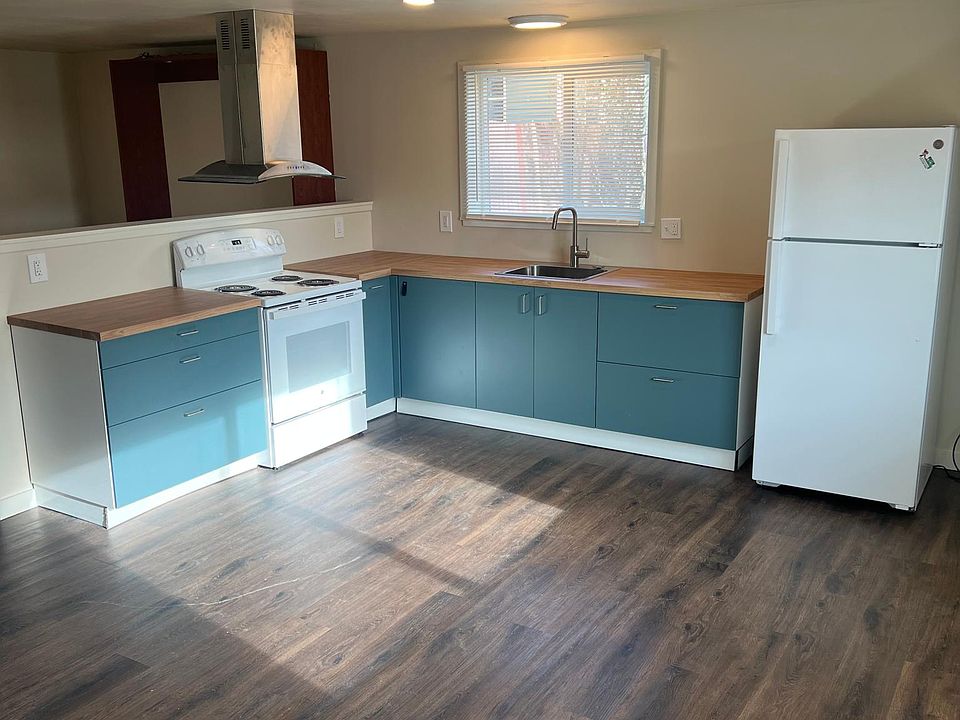 1st image of 7642 S Park Ave #B