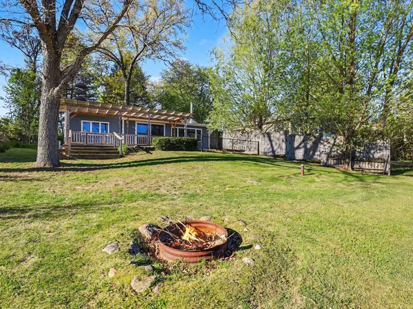 13615 Sunset Shores Dr, Cedar Springs, MI 49319