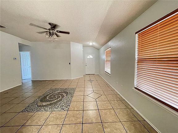 3rd image of 7610 Cougar Dr