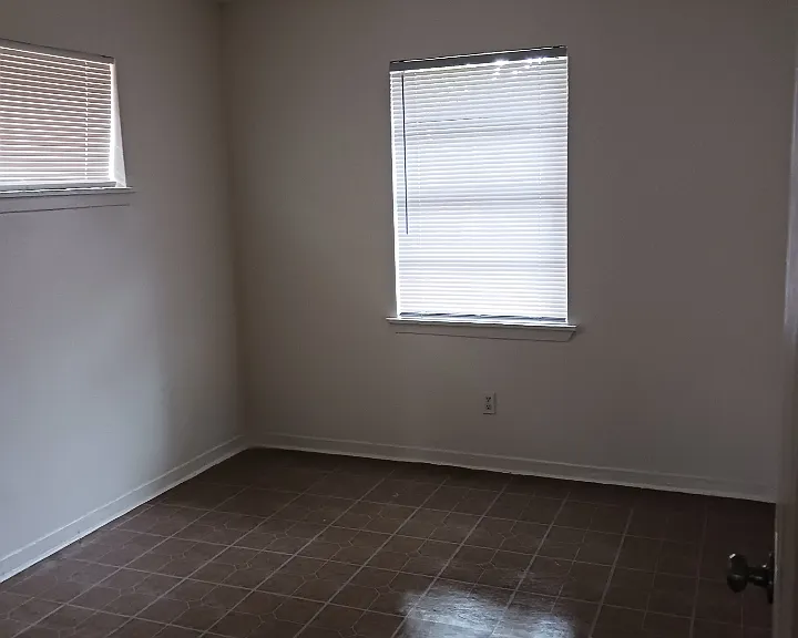 2116 Pannell St — Photo 3