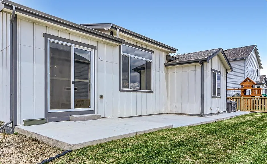 3 bed, 2996 sqft, $3,600 — Photo 4