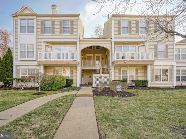 1011 Crestmont Dr, Mantua, NJ 08051